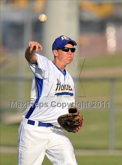 Thumbnail 1 in Blue Ridge vs Dodd City (UIL 1A Region 2 final) photogallery.