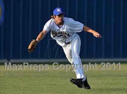 Thumbnail 3 in Blue Ridge vs Dodd City (UIL 1A Region 2 final) photogallery.