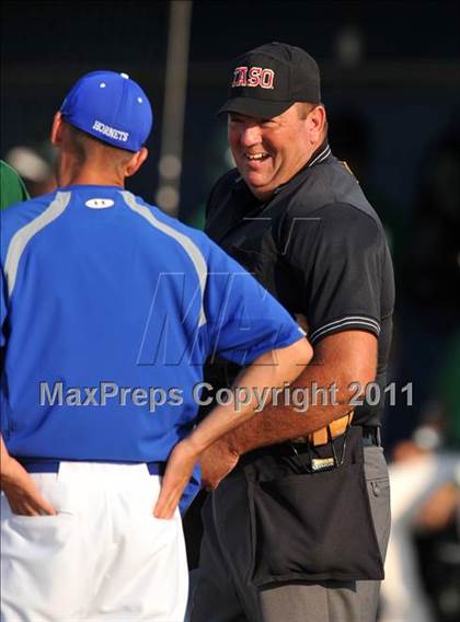Thumbnail 3 in Blue Ridge vs Dodd City (UIL 1A Region 2 final) photogallery.