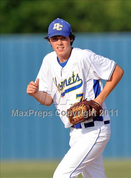 Thumbnail 1 in Blue Ridge vs Dodd City (UIL 1A Region 2 final) photogallery.