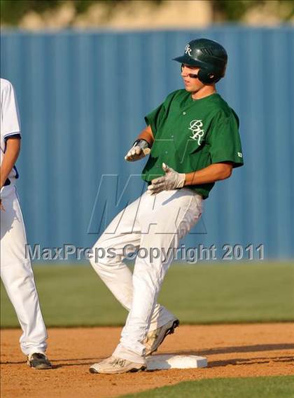 Thumbnail 2 in Blue Ridge vs Dodd City (UIL 1A Region 2 final) photogallery.