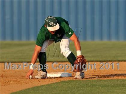 Thumbnail 1 in Blue Ridge vs Dodd City (UIL 1A Region 2 final) photogallery.