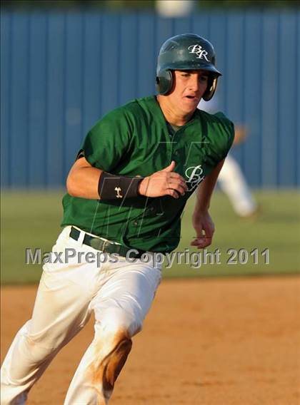 Thumbnail 1 in Blue Ridge vs Dodd City (UIL 1A Region 2 final) photogallery.