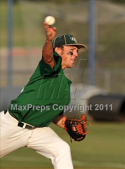 Thumbnail 2 in Blue Ridge vs Dodd City (UIL 1A Region 2 final) photogallery.
