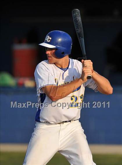 Thumbnail 1 in Blue Ridge vs Dodd City (UIL 1A Region 2 final) photogallery.