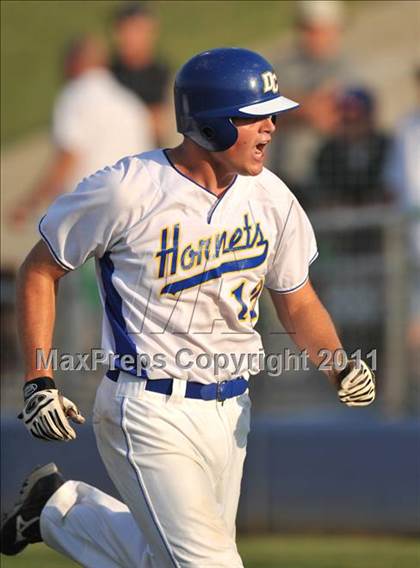 Thumbnail 3 in Blue Ridge vs Dodd City (UIL 1A Region 2 final) photogallery.
