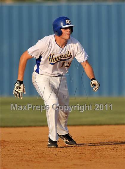 Thumbnail 3 in Blue Ridge vs Dodd City (UIL 1A Region 2 final) photogallery.