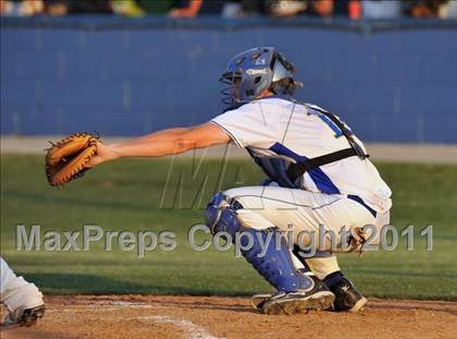 Thumbnail 3 in Blue Ridge vs Dodd City (UIL 1A Region 2 final) photogallery.