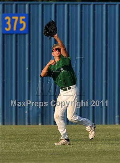 Thumbnail 2 in Blue Ridge vs Dodd City (UIL 1A Region 2 final) photogallery.