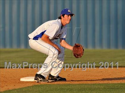 Thumbnail 1 in Blue Ridge vs Dodd City (UIL 1A Region 2 final) photogallery.