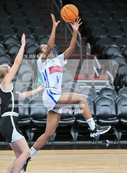 Thumbnail 1 in Mingus vs. Moon Valley (Hoopin' It Up At The Arena) photogallery.
