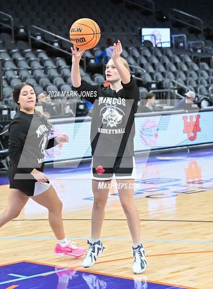 Thumbnail 1 in Mingus vs. Moon Valley (Hoopin' It Up At The Arena) photogallery.