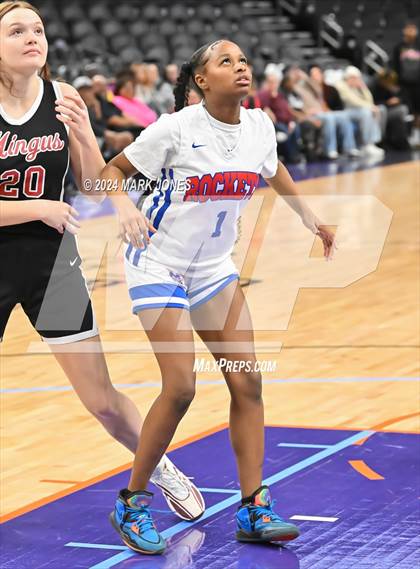 Thumbnail 3 in Mingus vs. Moon Valley (Hoopin' It Up At The Arena) photogallery.