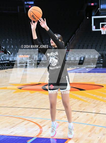 Thumbnail 1 in Mingus vs. Moon Valley (Hoopin' It Up At The Arena) photogallery.