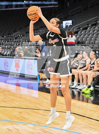Thumbnail 2 in Mingus vs. Moon Valley (Hoopin' It Up At The Arena) photogallery.