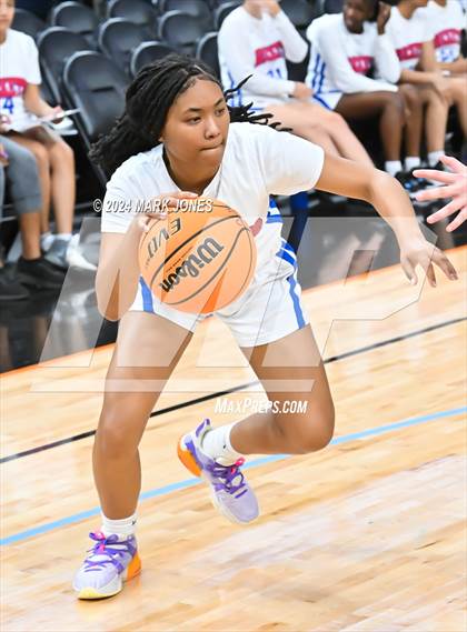 Thumbnail 1 in Mingus vs. Moon Valley (Hoopin' It Up At The Arena) photogallery.