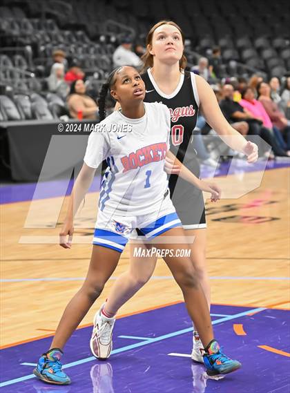 Thumbnail 1 in Mingus vs. Moon Valley (Hoopin' It Up At The Arena) photogallery.