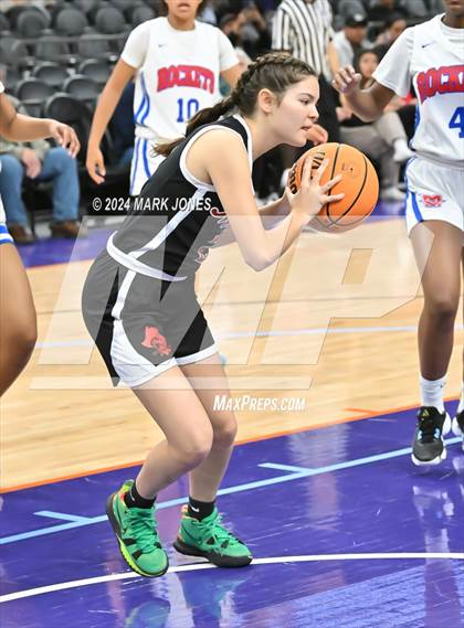 Thumbnail 3 in Mingus vs. Moon Valley (Hoopin' It Up At The Arena) photogallery.