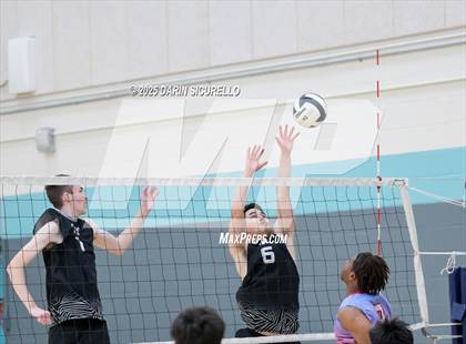 Thumbnail 1 in Horizon Honors vs. South Mountain (Epic Tourneys Invite) photogallery.