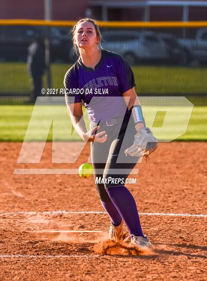 Thumbnail 2 in Foster vs Angleton photogallery.