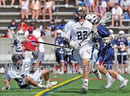 Thumbnail 2 in Cold Spring Harbor vs. Bayport-Blue Point (Class C Regional Final) photogallery.