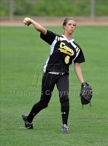 Thumbnail 2 in Trabuco Hills vs. Capistrano Valley (Timberwolf Classic) photogallery.
