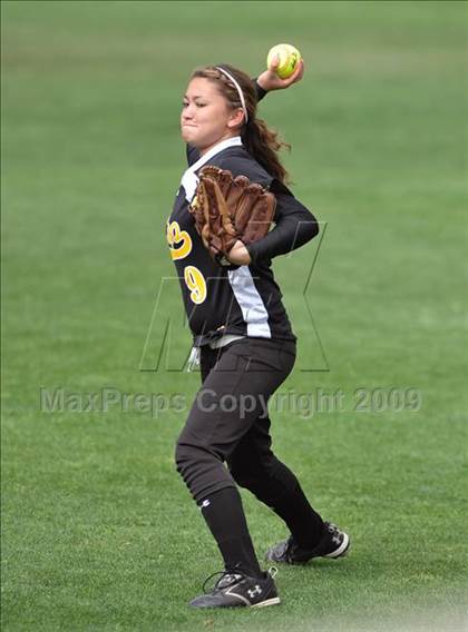 Thumbnail 3 in Trabuco Hills vs. Capistrano Valley (Timberwolf Classic) photogallery.