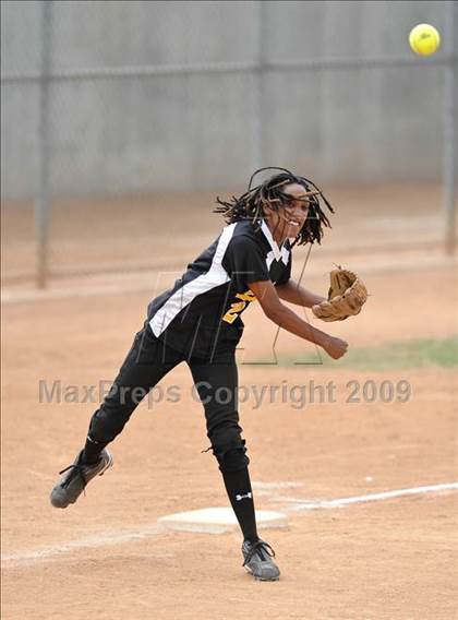 Thumbnail 2 in Trabuco Hills vs. Capistrano Valley (Timberwolf Classic) photogallery.
