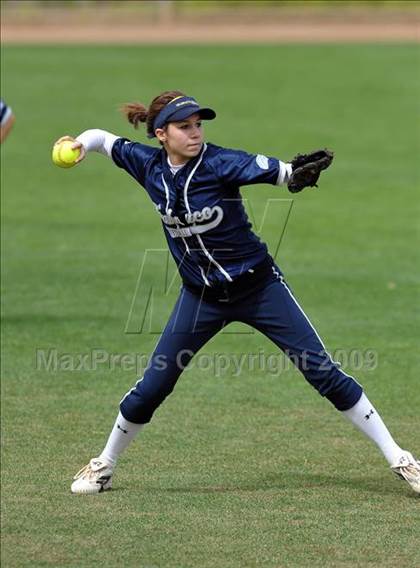 Thumbnail 3 in Trabuco Hills vs. Capistrano Valley (Timberwolf Classic) photogallery.
