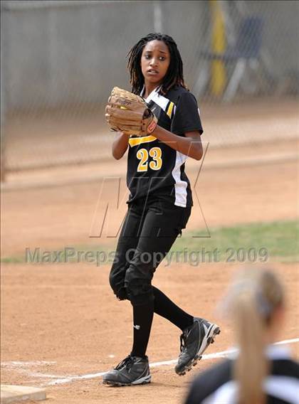 Thumbnail 3 in Trabuco Hills vs. Capistrano Valley (Timberwolf Classic) photogallery.
