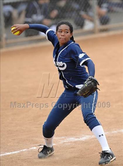 Thumbnail 1 in Trabuco Hills vs. Capistrano Valley (Timberwolf Classic) photogallery.