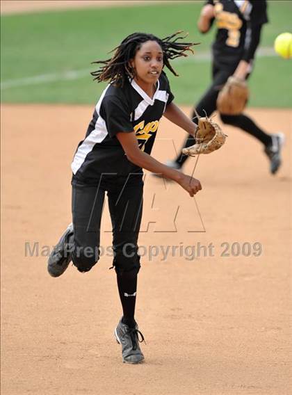 Thumbnail 2 in Trabuco Hills vs. Capistrano Valley (Timberwolf Classic) photogallery.