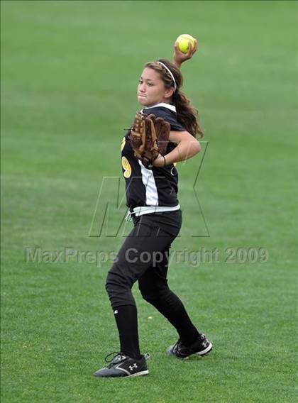 Thumbnail 2 in Trabuco Hills vs. Capistrano Valley (Timberwolf Classic) photogallery.