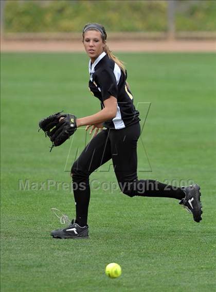 Thumbnail 3 in Trabuco Hills vs. Capistrano Valley (Timberwolf Classic) photogallery.