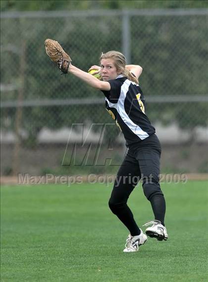 Thumbnail 3 in Trabuco Hills vs. Capistrano Valley (Timberwolf Classic) photogallery.