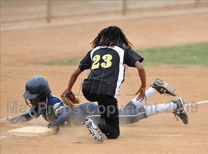 Thumbnail 2 in Trabuco Hills vs. Capistrano Valley (Timberwolf Classic) photogallery.