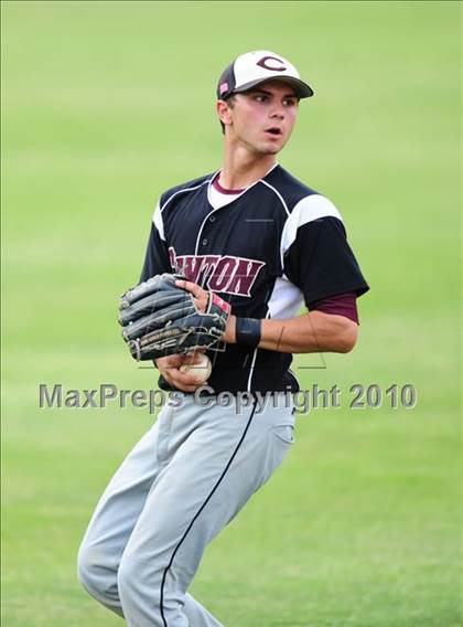 Thumbnail 3 in Coginchaug Regional vs. Canton (CIAC Class S Quarterfinal) photogallery.