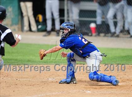 Thumbnail 2 in Coginchaug Regional vs. Canton (CIAC Class S Quarterfinal) photogallery.
