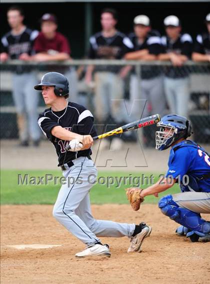 Thumbnail 2 in Coginchaug Regional vs. Canton (CIAC Class S Quarterfinal) photogallery.