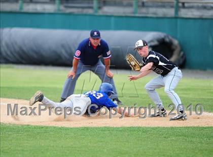 Thumbnail 1 in Coginchaug Regional vs. Canton (CIAC Class S Quarterfinal) photogallery.