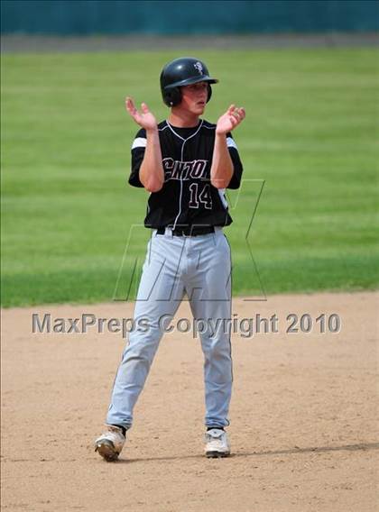 Thumbnail 1 in Coginchaug Regional vs. Canton (CIAC Class S Quarterfinal) photogallery.