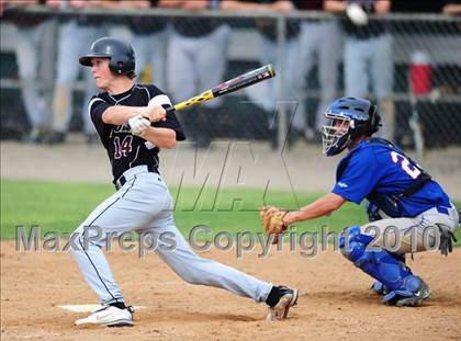 Thumbnail 2 in Coginchaug Regional vs. Canton (CIAC Class S Quarterfinal) photogallery.
