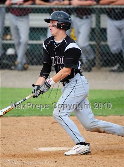 Thumbnail 3 in Coginchaug Regional vs. Canton (CIAC Class S Quarterfinal) photogallery.