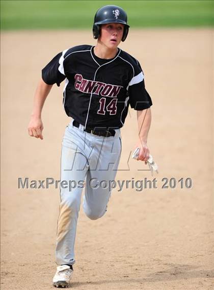 Thumbnail 1 in Coginchaug Regional vs. Canton (CIAC Class S Quarterfinal) photogallery.