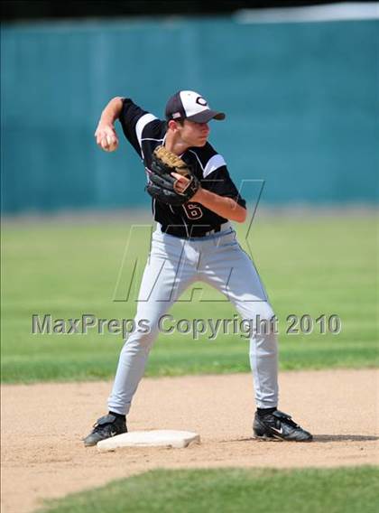 Thumbnail 2 in Coginchaug Regional vs. Canton (CIAC Class S Quarterfinal) photogallery.