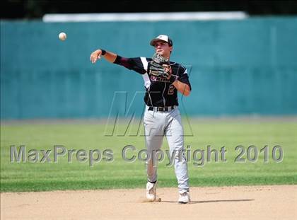 Thumbnail 2 in Coginchaug Regional vs. Canton (CIAC Class S Quarterfinal) photogallery.