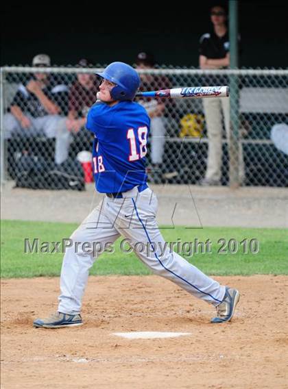 Thumbnail 2 in Coginchaug Regional vs. Canton (CIAC Class S Quarterfinal) photogallery.