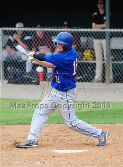 Thumbnail 1 in Coginchaug Regional vs. Canton (CIAC Class S Quarterfinal) photogallery.