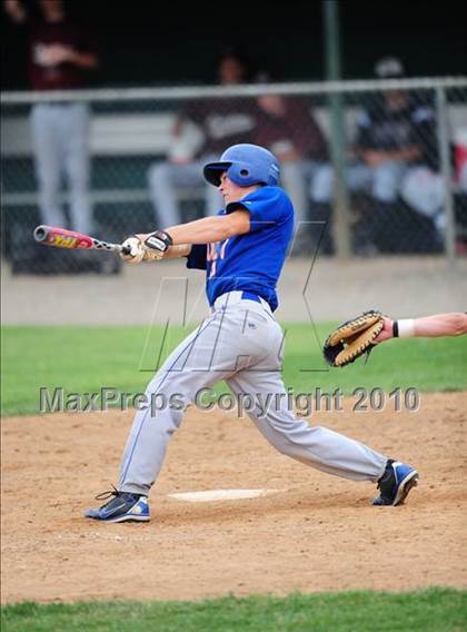 Thumbnail 2 in Coginchaug Regional vs. Canton (CIAC Class S Quarterfinal) photogallery.