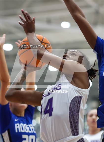 Thumbnail 3 in Rogers @ Fayetteville photogallery.